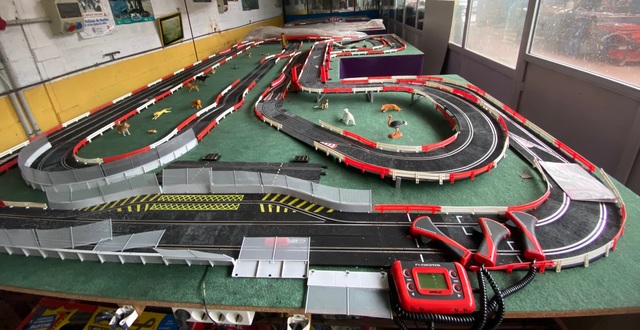 scalextric tren