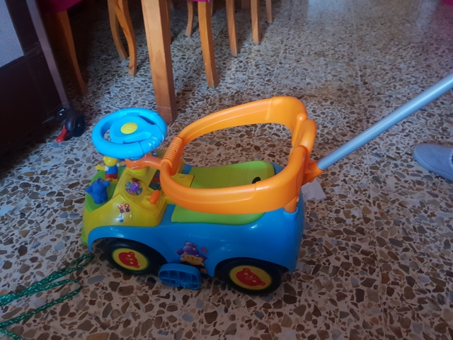 triciclo con musica y luces