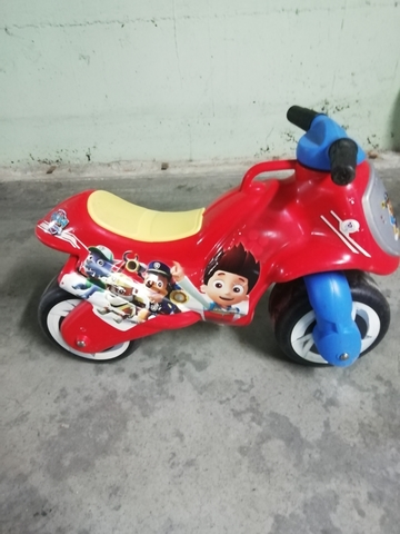 moto patrulla canina