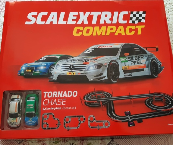 tornado chase scalextric