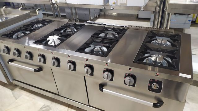 Milanuncios - cocina industrial 8 fuegos con 2 hornos