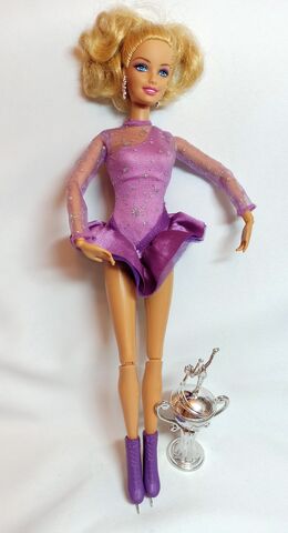barbie patinaje