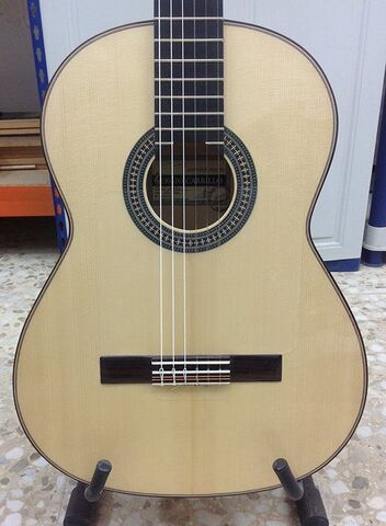 Milanuncios - Guitarra artesana nueva