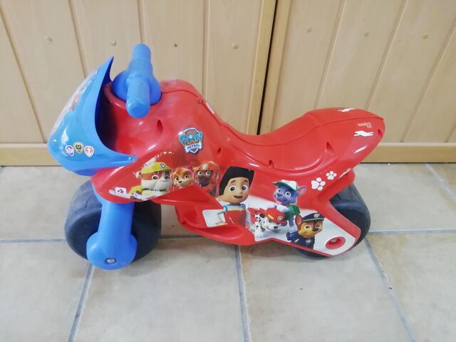 moto patrulla canina