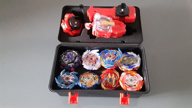 caja de beyblade