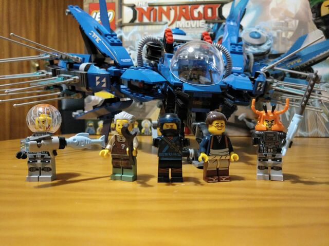lego ninjago jet del rayo