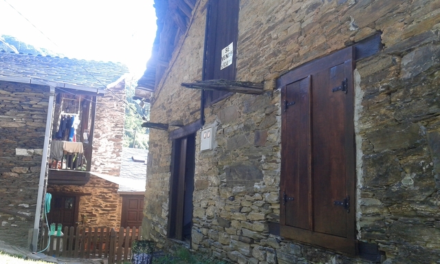 MIL ANUNCIOS.COM - Se vende casa en seceda folgoso courel en Seceda