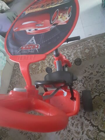 triciclo rayo mcqueen