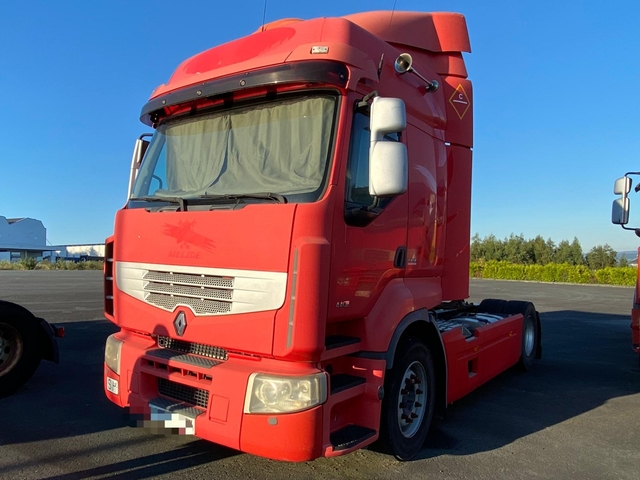 Renault premium 440