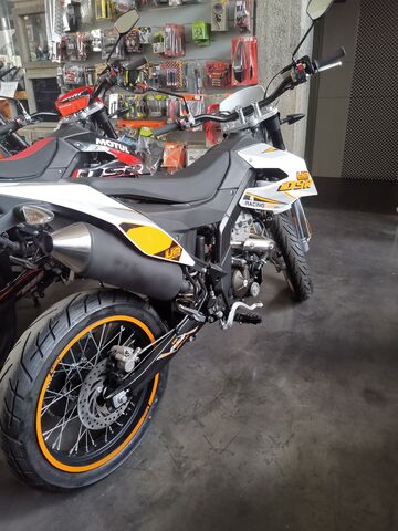 Mil Anuncios Com Um Dsr 125 Sm Y Xc