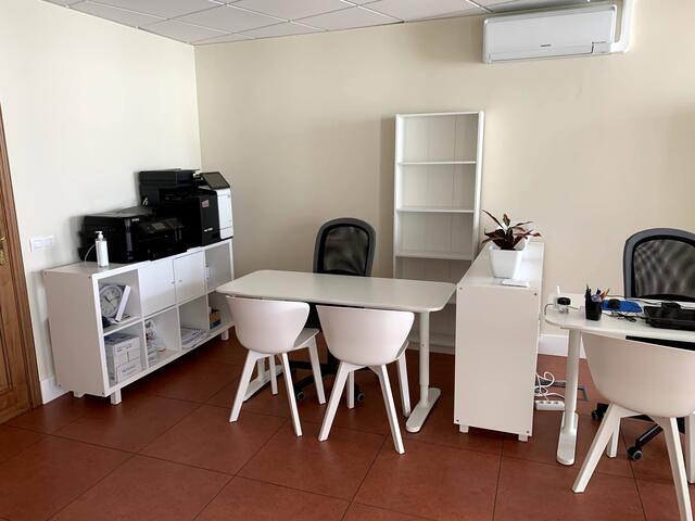 Mil Anuncios Com Espacio Fijo En Oficina Compartida Calle Domingo Ramirez Ferrera 3 Planta 2 Of 11 En Arrecife