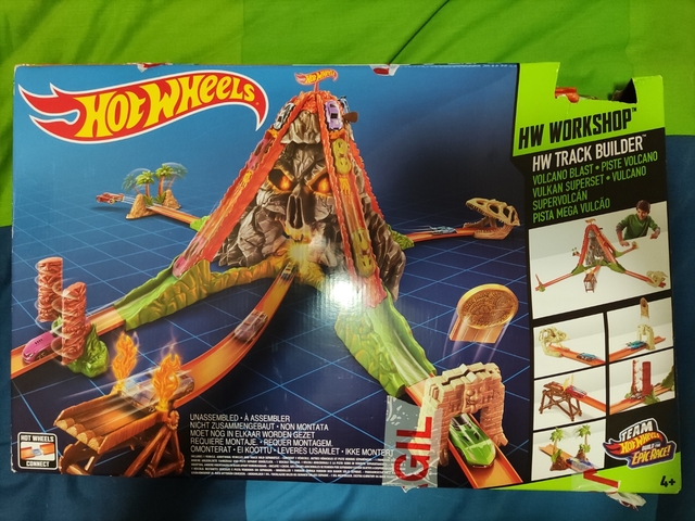 pista volcano hot wheels