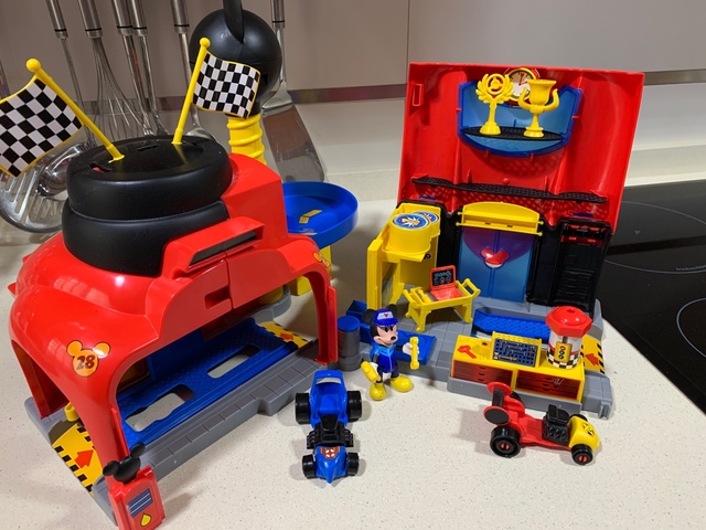 scalextric mickey y los superpilotos