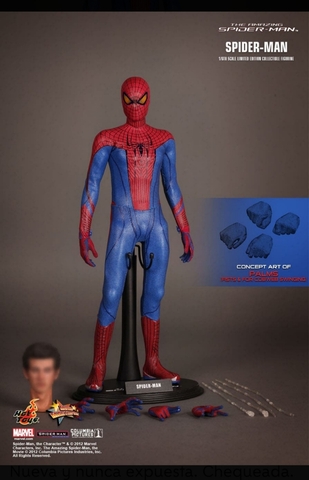 figura spiderman hot toys