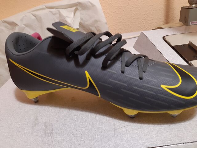 ruido cobertura Escarpado MIL ANUNCIOS.COM - Botas futbol nike mercurial Segunda mano y anuncios clasificados ruido cobertura Escarpado MIL ANUNCIOS.COM - Botas futbol nike mercurial Segunda mano y anuncios clasificados