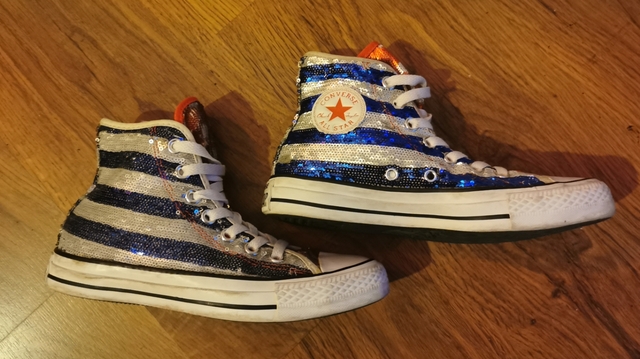 Aceptado Villano violín MILANUNCIOS | Comprar y vender moda mujer converse de segunda mano en Málaga Aceptado Villano violín MILANUNCIOS | Comprar y vender moda mujer converse de segunda mano en Málaga