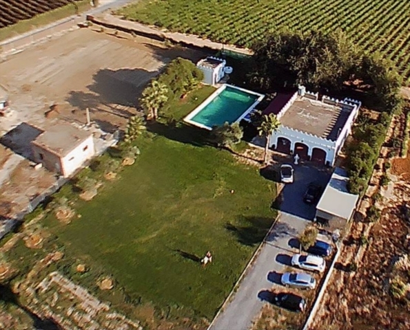 MIL Campo piscina para eventos.Los palacios