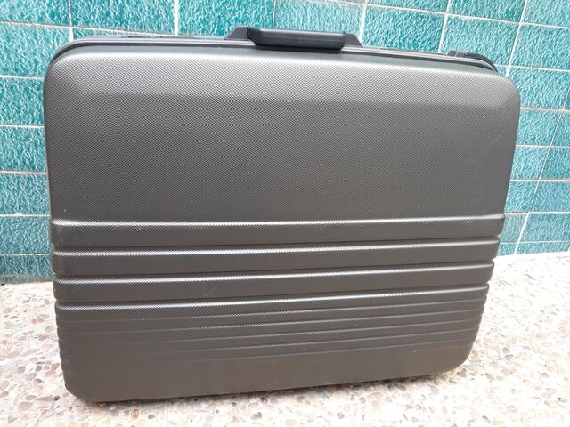 maleta ruedas grandes