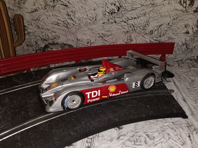 scalextric audi r10