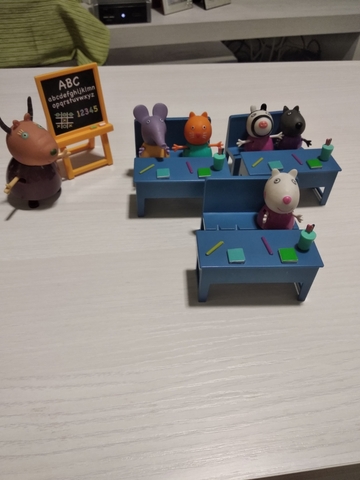 escuela peppa pig