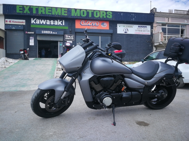 suzuki intruder 1800 bobber