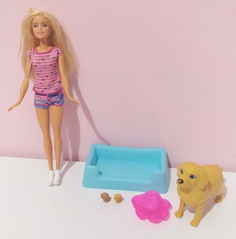 barbie y sus perritos sorpresa