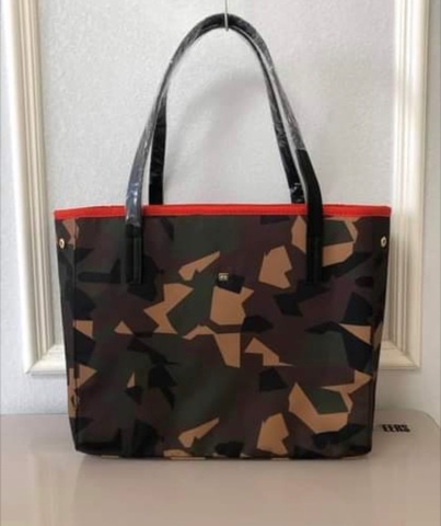 Milanuncios - Bolso Purificación Garcia camuflaje nuev