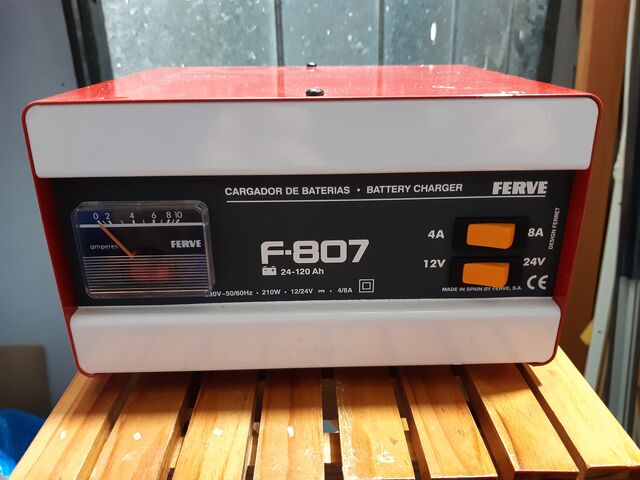 Milanuncios - Cargador baterias ferve f-807
