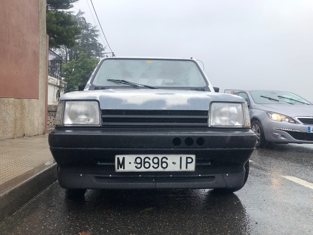 Aix En Provence Il Crevait Uniquement Les Pneus Des Voitures Immatriculees En Corse