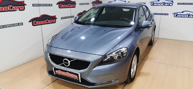 Mil Anuncios Com Volvo V40 2 0d 1cv Aut Momentun