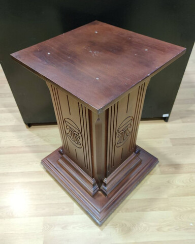 MIL ANUNCIOS.COM - Pedestal de madera base 46cm