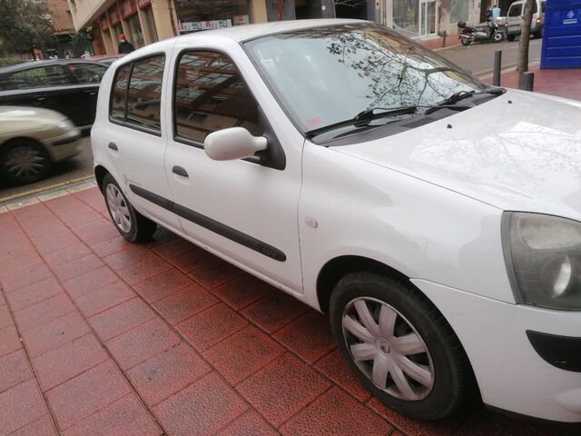 RENAULT - CLIO