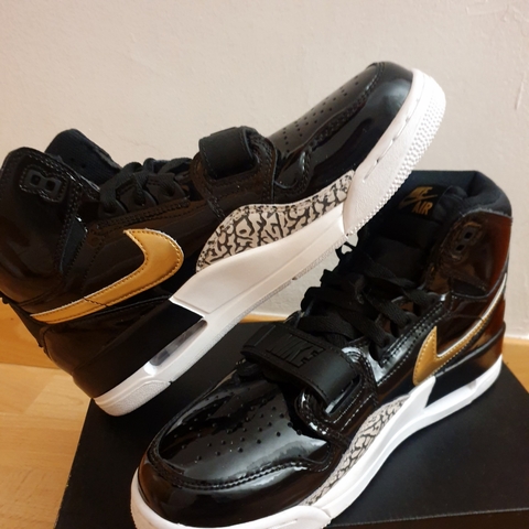 تفاحة شقيق الكوة granada zapatillas jordan - makeyourmarkfound.org