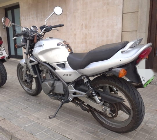 KAWASAKI - ER 5 IMPECABLE ESTADO POCOS KM - foto 4 KAWASAKI - ER 5 IMPECABLE ESTADO POCOS KM - foto 4