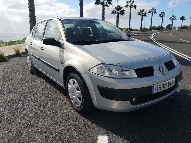RENAULT - MéGANE