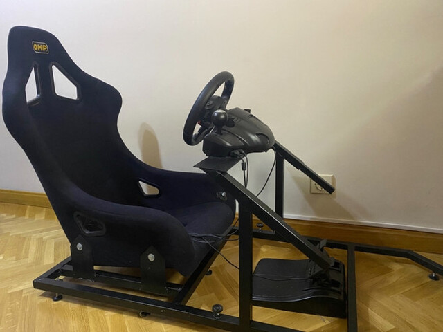 PLAYSEAT