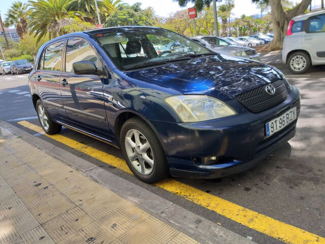 TOYOTA - COROLLA