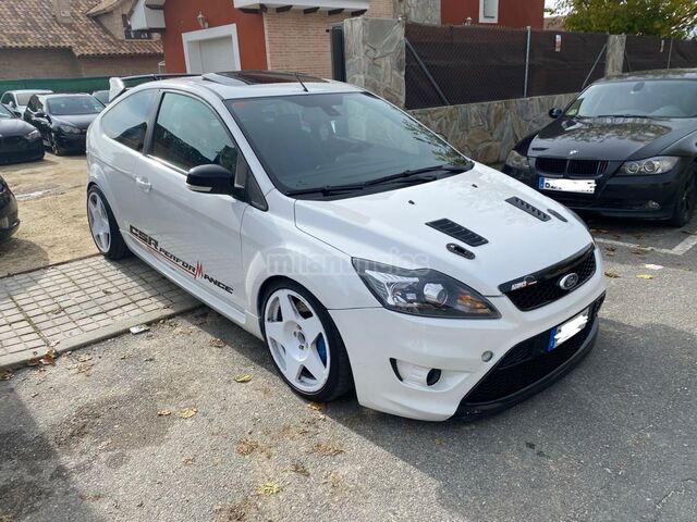 - FORD - Focus ST