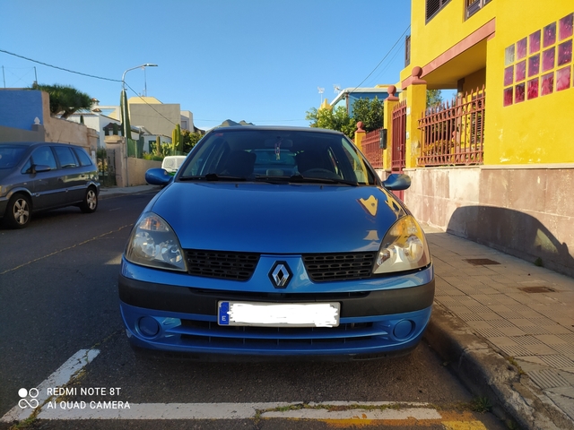 RENAULT - CLIO