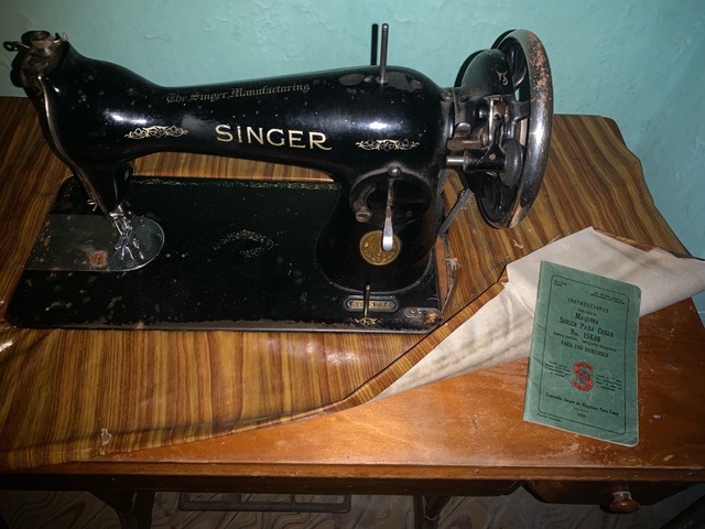 Milanuncios - MÁquina de coser singer antigua