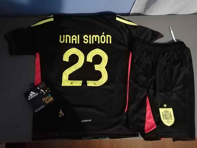 Milanuncios Kit portero España Unai Simon niño negro