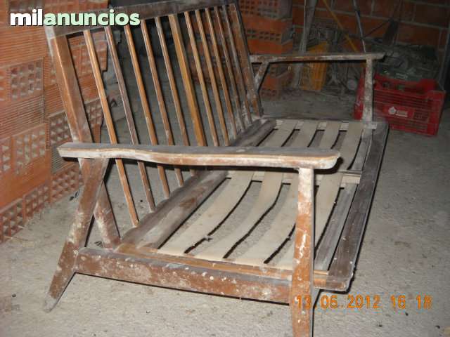 Milanuncios - Sofa de madera antiguo rustico vintage