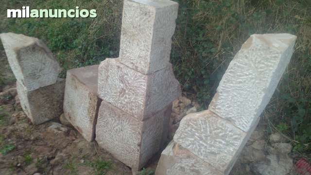 MIL ANUNCIOS.COM - Bases de piedra para postes de madera