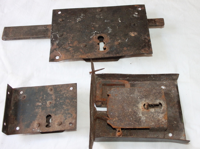 MIL ANUNCIOS.COM - 3 Cerraduras puertas antiguas 65