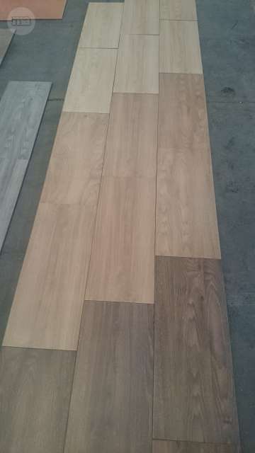 MIL ANUNCIOS.COM - Oferta en suelos imitación a madera!!!!!