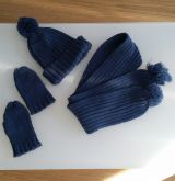 BUFANDA, GUANTES Y GORRO