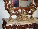 RELOJ Y CANDELADROS DE BRONCE