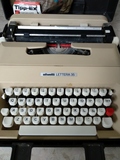 MáQUINA DE ESCRIBIR