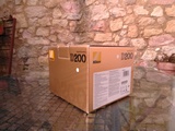 CAJA DE NIKON D200 Y PORTAPILAS DE GRIP