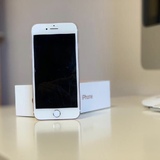 IPHONE 7 128GB ORO ROSA + FUNDA. URGE
